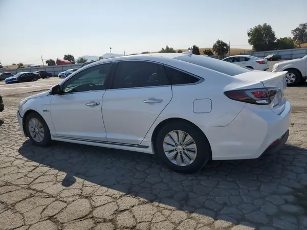 KMHE24L19GA035244 2016 HYUNDAI SONATA - Image 2