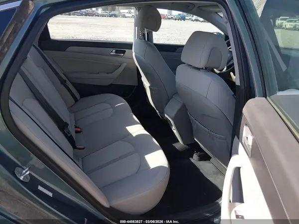 KMHE24L19GA035325 2016 HYUNDAI SONATA - Image 8