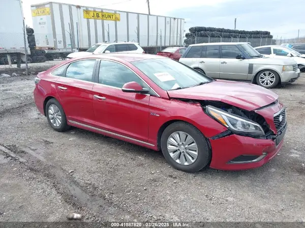 KMHE24L19GA036443 2016 HYUNDAI SONATA - Image 1