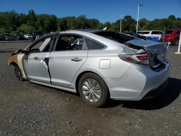 KMHE24L19GA037799 2016 HYUNDAI SONATA - Image 2