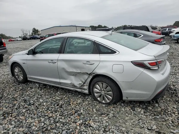 KMHE24L19GA038337 2016 HYUNDAI SONATA - Image 2