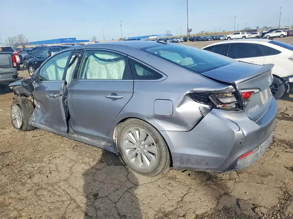KMHE24L19GA038533 2016 HYUNDAI SONATA - Image 2