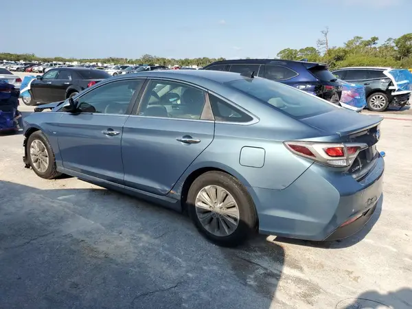 KMHE24L19GA038628 2016 HYUNDAI SONATA - Image 2