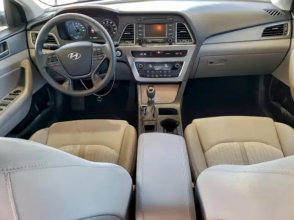 KMHE24L19GA038709 2016 HYUNDAI SONATA - Image 8