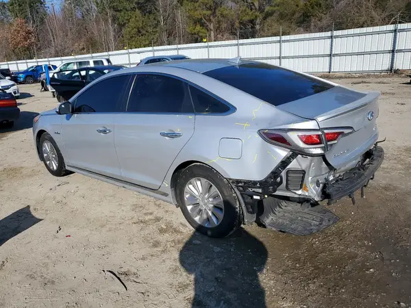 KMHE24L19GA040508 2016 HYUNDAI SONATA - Image 2