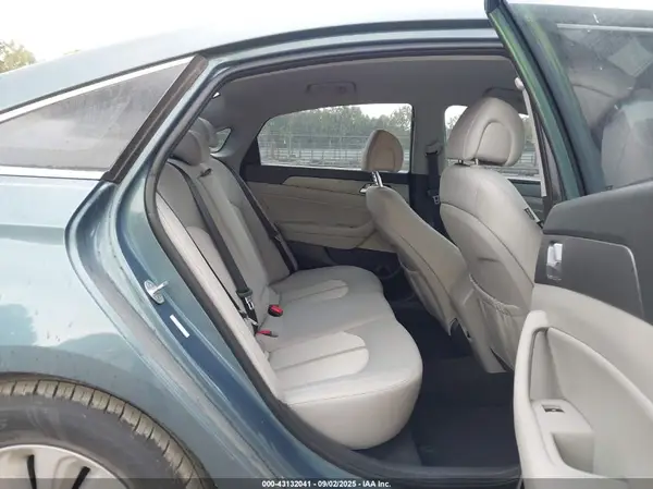 KMHE24L19GA041643 2016 HYUNDAI SONATA - Image 8