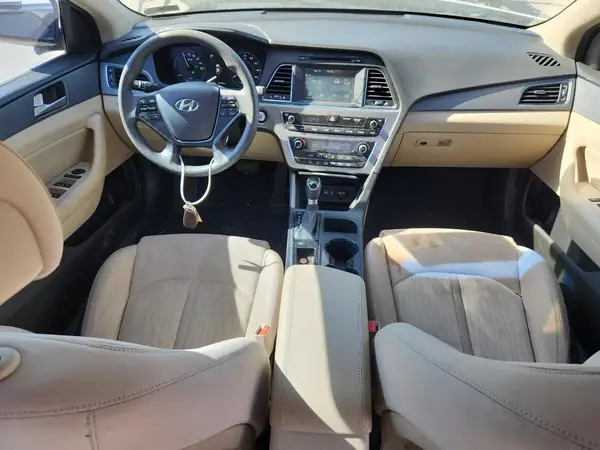 KMHE24L19HA050909 2017 HYUNDAI SONATA - Image 8