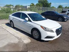 KMHE24L19HA054023 2017 HYUNDAI SONATA