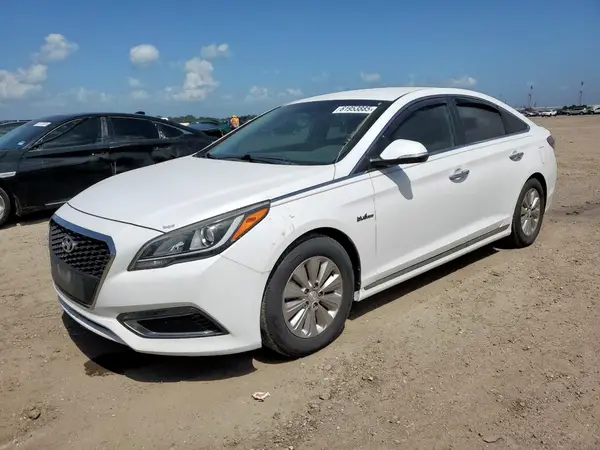 KMHE24L19HA055429 2017 HYUNDAI SONATA - Image 1
