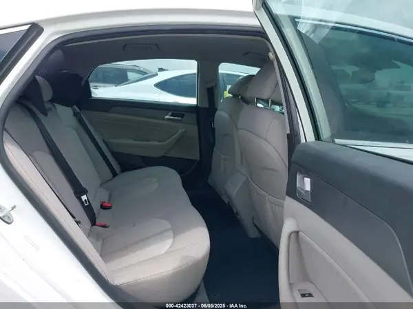 KMHE24L19HA057407 2017 HYUNDAI SONATA - Image 8
