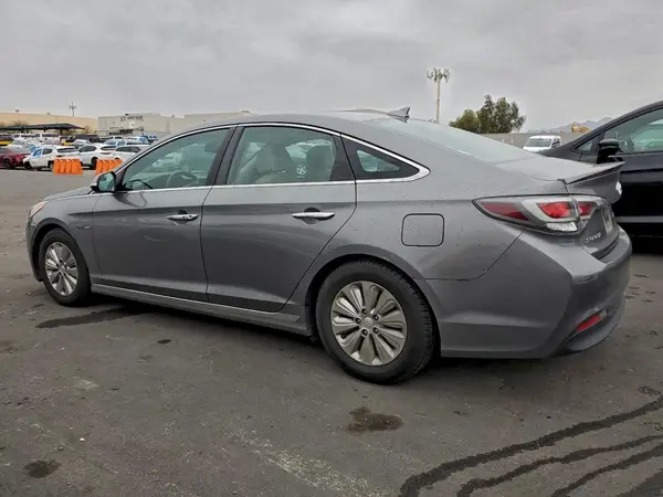 KMHE24L19HA059271 2017 HYUNDAI SONATA - Image 2