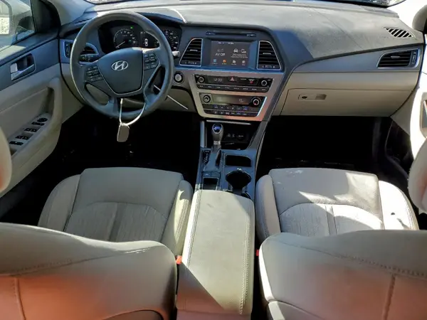 KMHE24L19HA060081 2017 HYUNDAI SONATA - Image 8