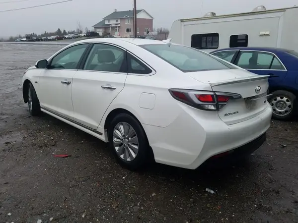 KMHE24L1XGA008134 2016 HYUNDAI SONATA - Image 2