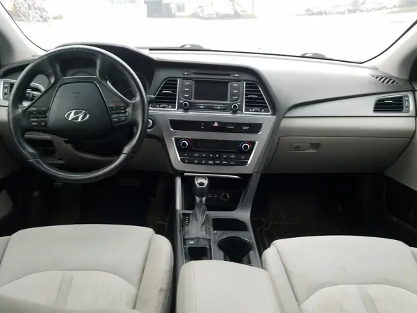 KMHE24L1XGA008134 2016 HYUNDAI SONATA - Image 8