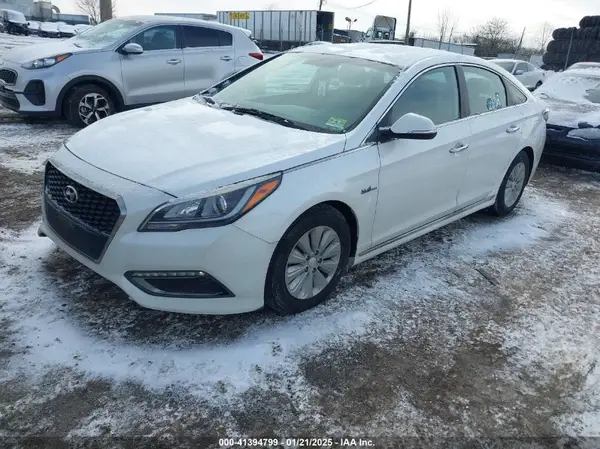 KMHE24L1XGA011566 2016 HYUNDAI SONATA - Image 2