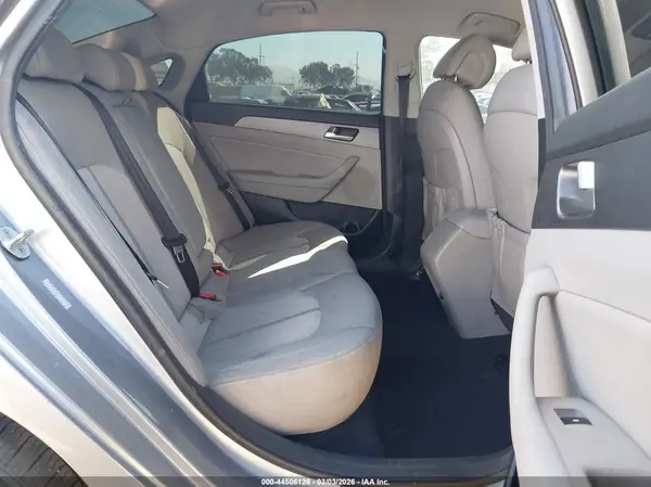 KMHE24L1XGA012569 2016 HYUNDAI SONATA - Image 8