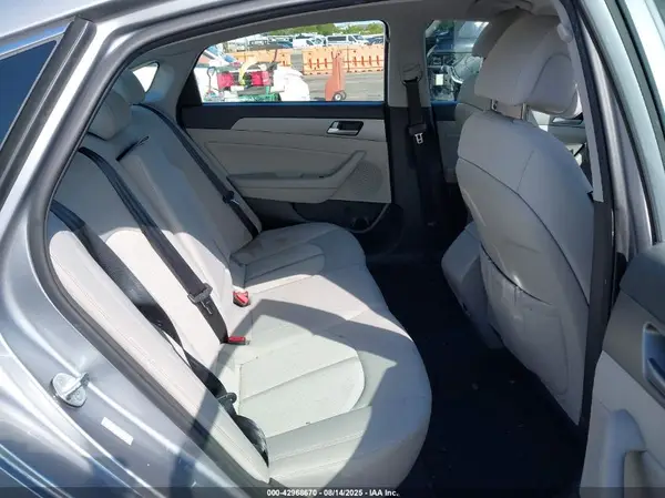 KMHE24L1XGA013897 2016 HYUNDAI SONATA - Image 8