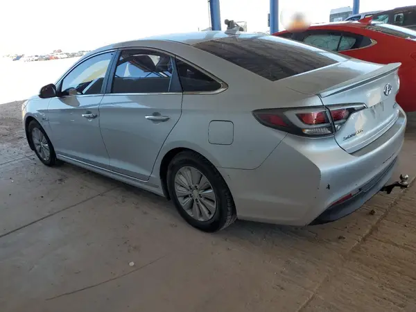 KMHE24L1XGA013995 2016 HYUNDAI SONATA - Image 2