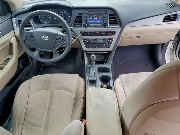 KMHE24L1XGA016654 2016 HYUNDAI SONATA - Image 8