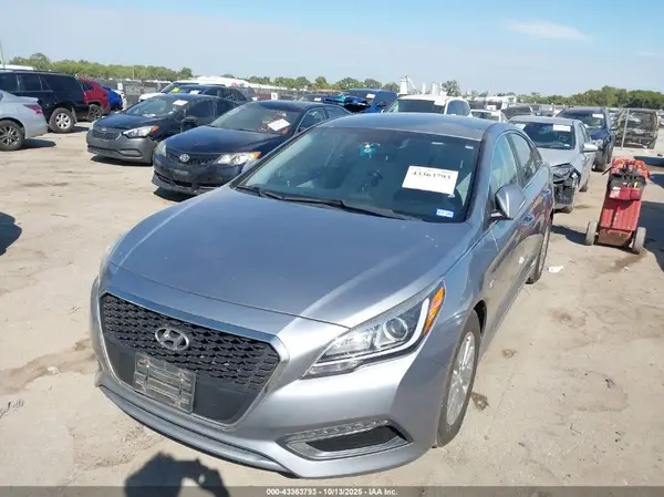 KMHE24L1XGA020851 2016 HYUNDAI SONATA - Image 2