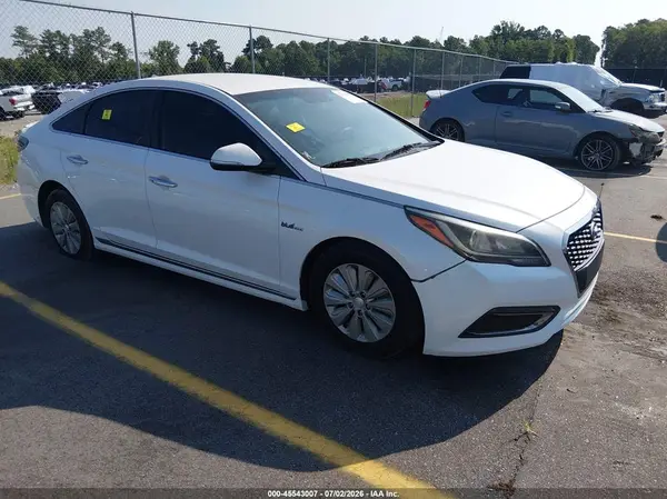 KMHE24L1XGA023104 2016 HYUNDAI SONATA - Image 1