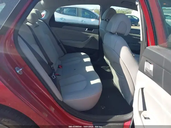 KMHE24L1XGA027007 2016 HYUNDAI SONATA - Image 8