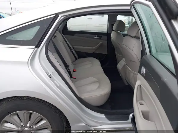 KMHE24L1XGA027542 2016 HYUNDAI SONATA - Image 8
