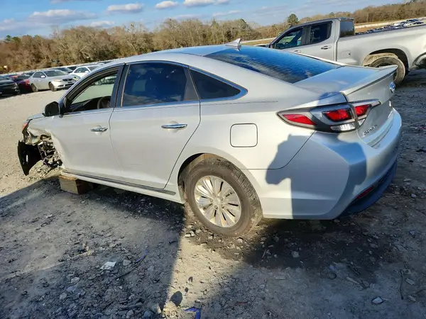 KMHE24L1XGA028917 2016 HYUNDAI SONATA - Image 2