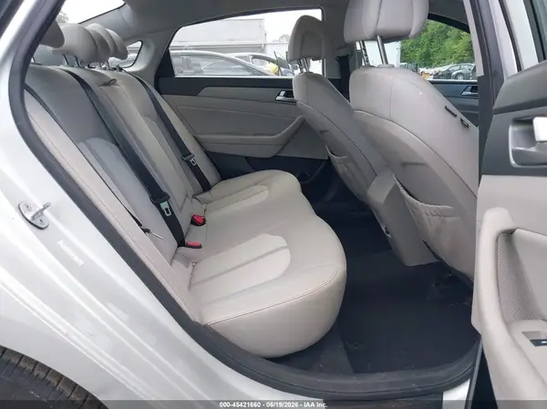 KMHE24L1XGA029730 2016 HYUNDAI SONATA - Image 8