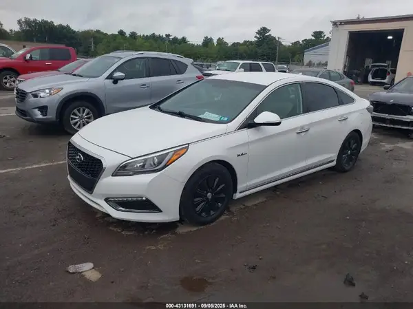 KMHE24L1XGA030098 2016 HYUNDAI SONATA - Image 2