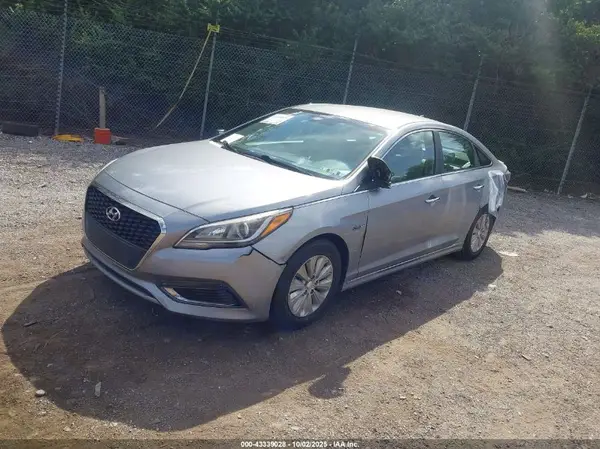 KMHE24L1XGA030151 2016 HYUNDAI SONATA - Image 2