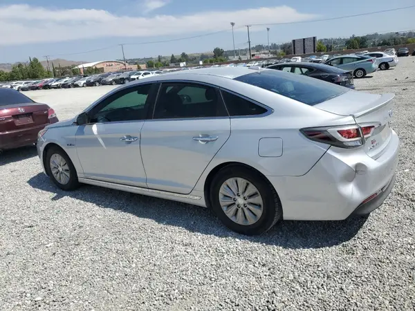 KMHE24L1XGA031915 2016 HYUNDAI SONATA - Image 2