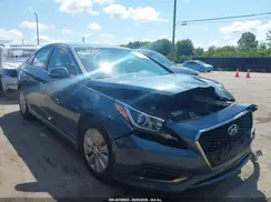 KMHE24L1XGA032496 2016 HYUNDAI SONATA