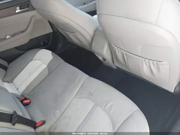 KMHE24L1XGA033812 2016 HYUNDAI SONATA - Image 8