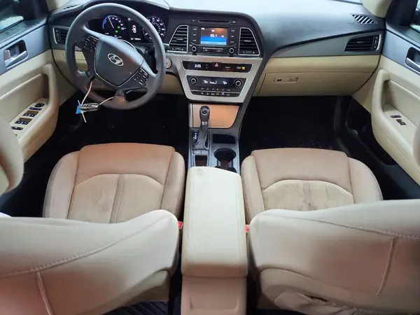 KMHE24L1XGA036385 2016 HYUNDAI SONATA - Image 8
