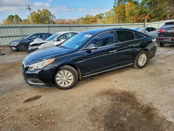 KMHE24L1XGA039383 2016 HYUNDAI SONATA - Image 1