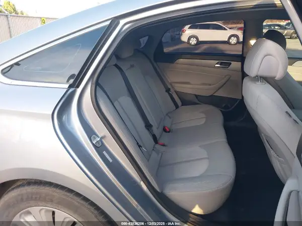 KMHE24L1XGA040579 2016 HYUNDAI SONATA - Image 8