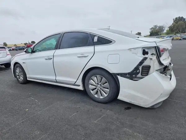KMHE24L1XGA041702 2016 HYUNDAI SONATA - Image 2
