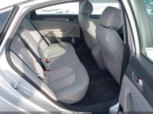 KMHE24L1XHA043743 2017 HYUNDAI SONATA - Image 8