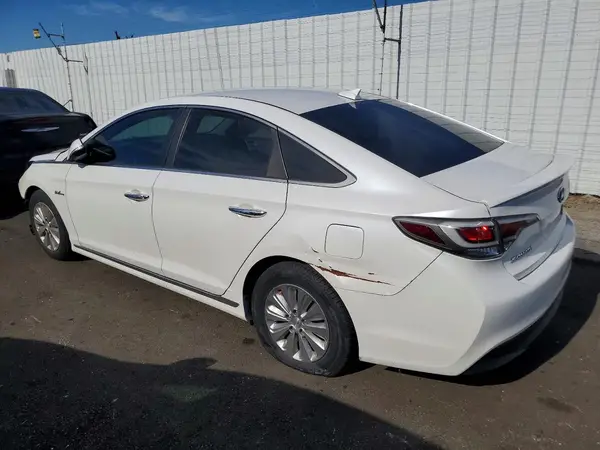 KMHE24L1XHA044438 2017 HYUNDAI SONATA - Image 2