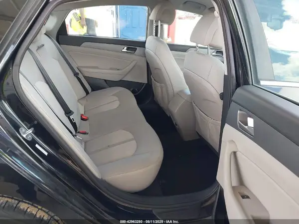 KMHE24L1XHA044682 2017 HYUNDAI SONATA - Image 8