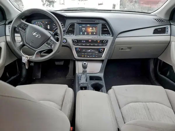 KMHE24L1XHA045850 2017 HYUNDAI SONATA - Image 8