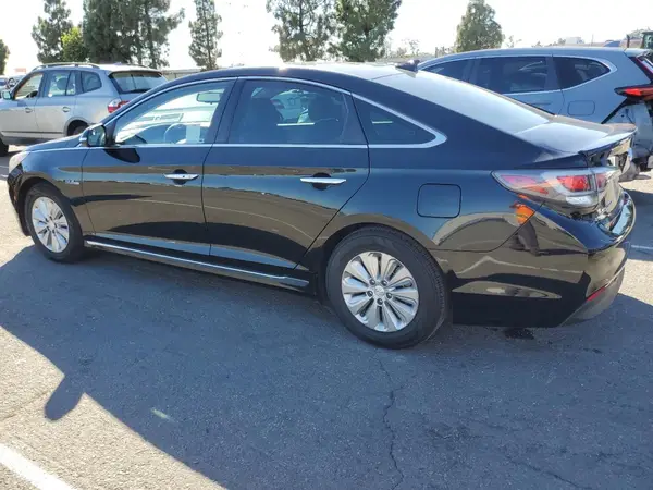 KMHE24L1XHA046786 2017 HYUNDAI SONATA - Image 2