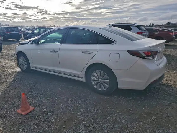 KMHE24L1XHA048604 2017 HYUNDAI SONATA - Image 2