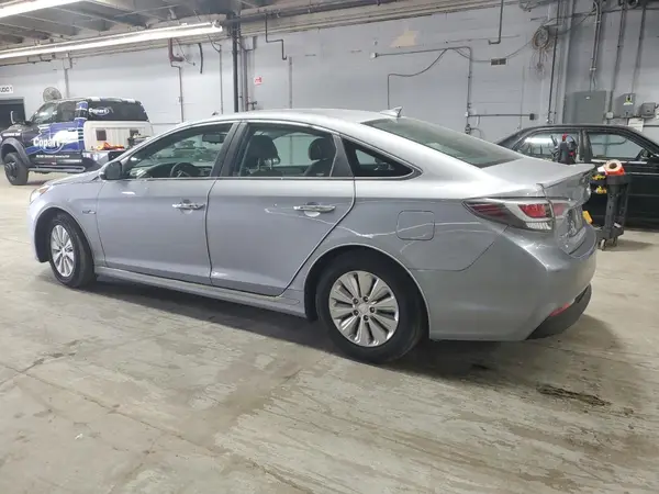 KMHE24L1XHA051146 2017 HYUNDAI SONATA - Image 2