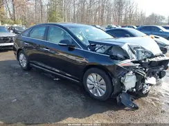 KMHE24L1XHA055245 2017 HYUNDAI SONATA