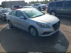 KMHE24L1XHA056864 2017 HYUNDAI SONATA
