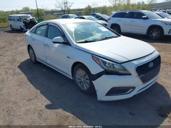 KMHE24L1XHA058355 2017 HYUNDAI SONATA - Image 1