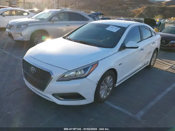 KMHE24L1XHA059280 2017 HYUNDAI SONATA - Image 2