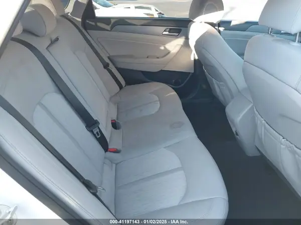 KMHE24L1XHA059280 2017 HYUNDAI SONATA - Image 8